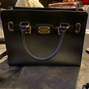 Micheal kors Hamilton small satchel Preowned